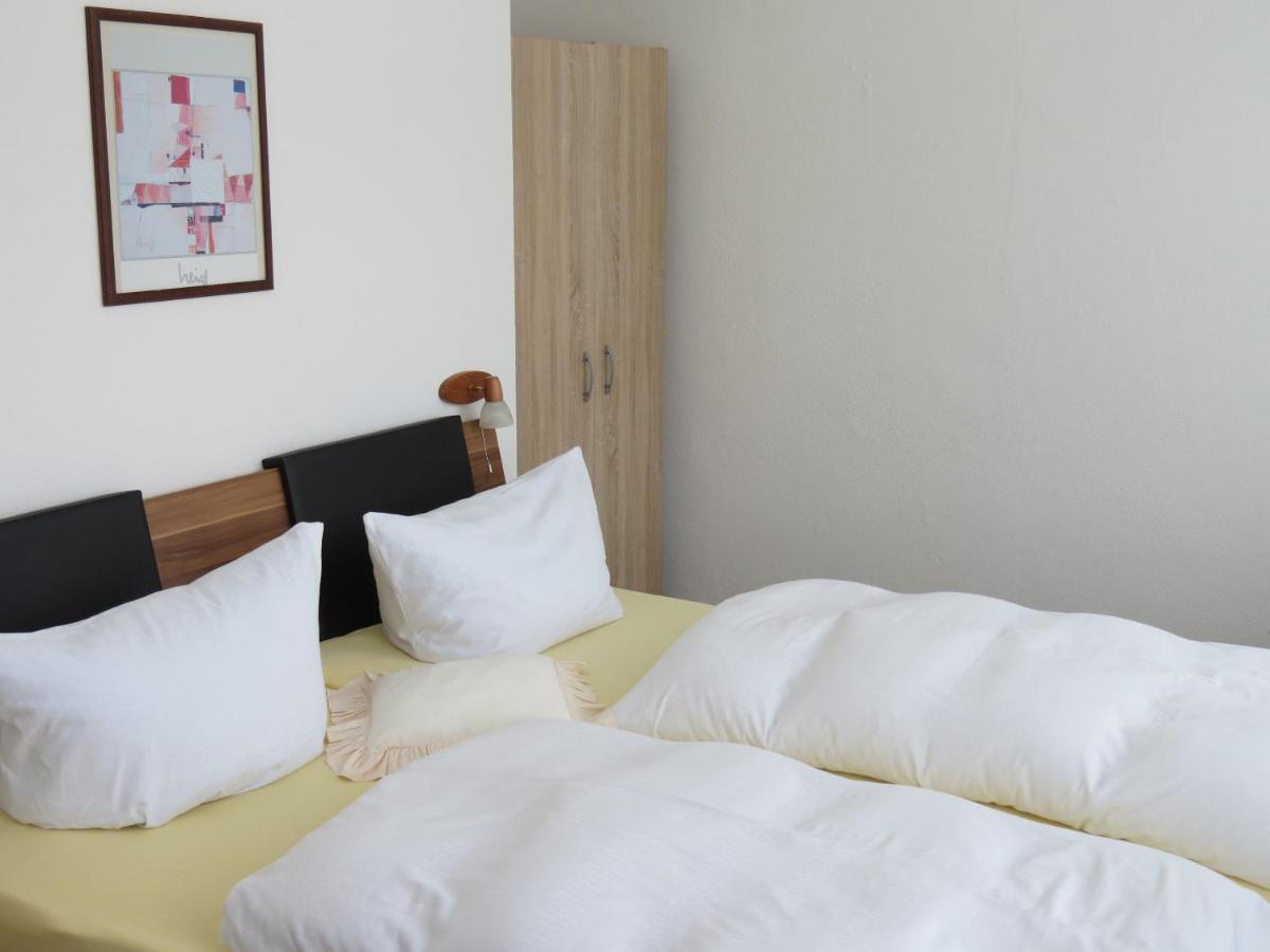 Hotel-Pension Schloss -Miramar 바트엘스터 외부 사진